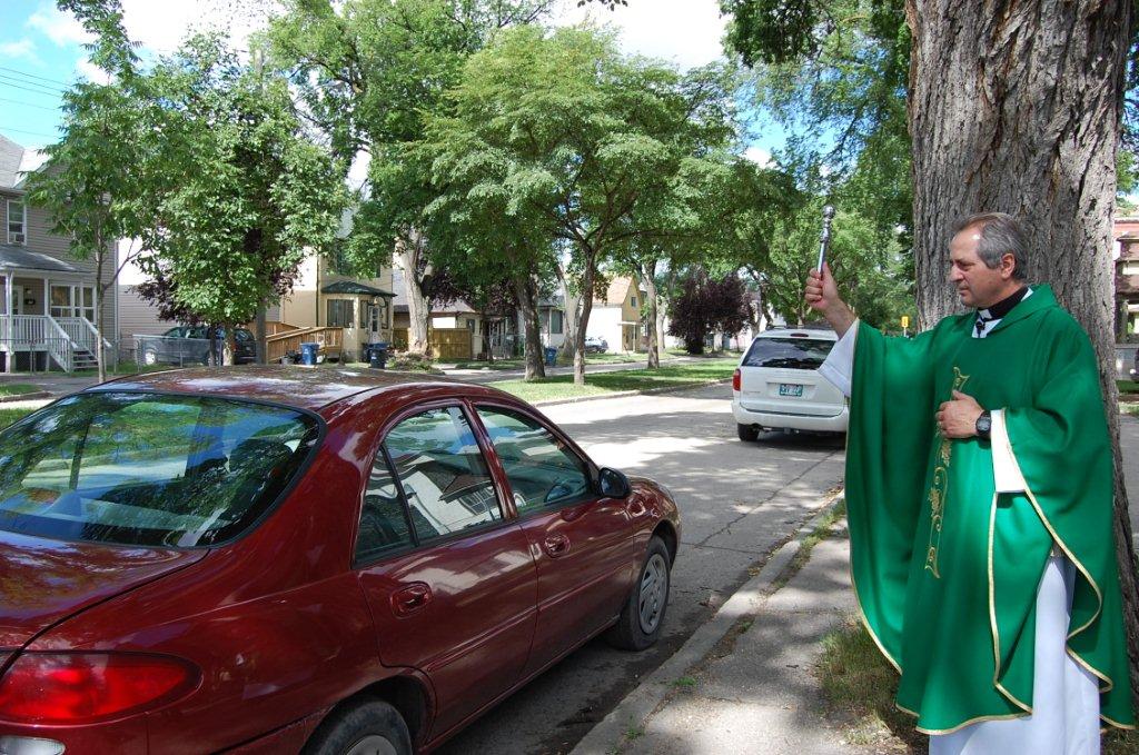 Blessing of the cars StMarysPNCC